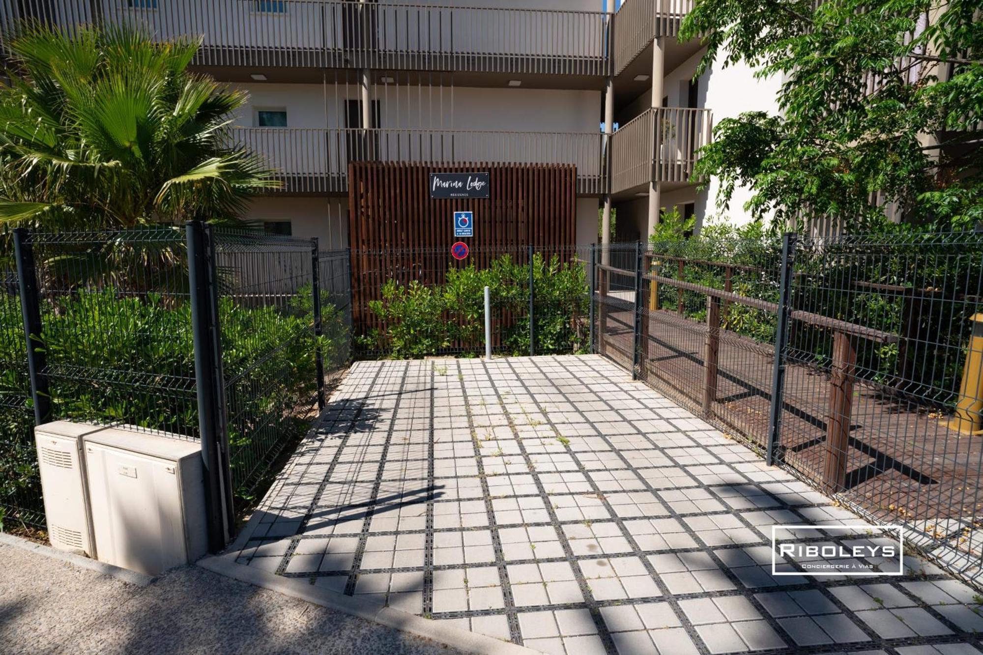 T4 Climatise Avec Piscine A 400M De La Mer 维亚斯 外观 照片